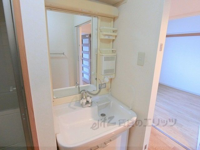 洗面設備　洗面所