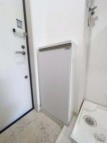 収納　シューズボックスです