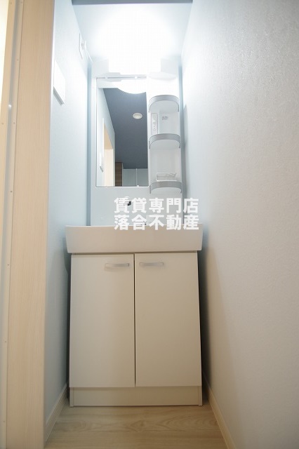 洗面設備　使いやすい独立洗面台