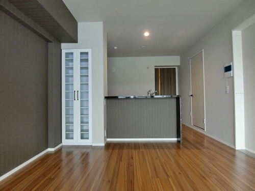 玄関　建設中の部屋の為、類似物件です。現状を優先とさせて頂きます。