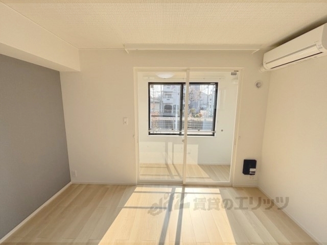 居室・リビング　洋室