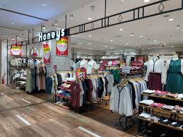 ショッピングセンター　ハニーズカメイドクロック店（ショッピングセンター）まで406m
