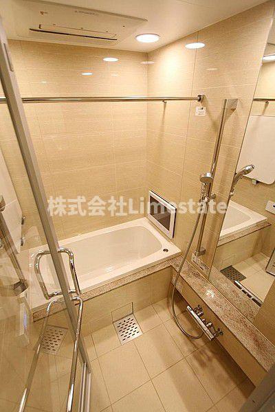 バス・シャワールーム　別部屋参考写真