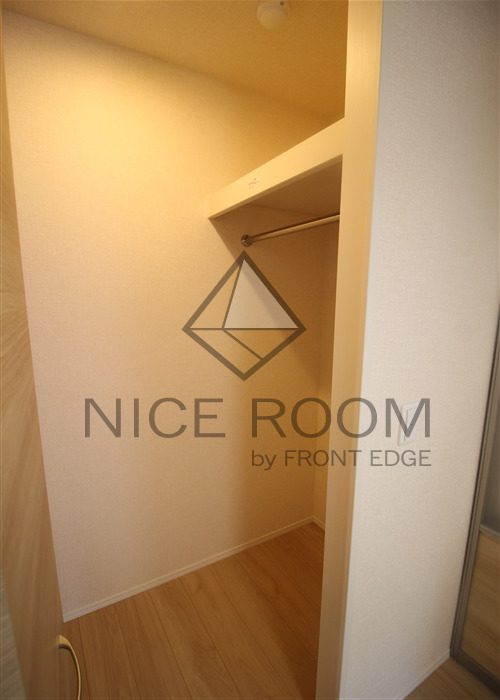 収納　プリムール都島　ウォークインクローゼット