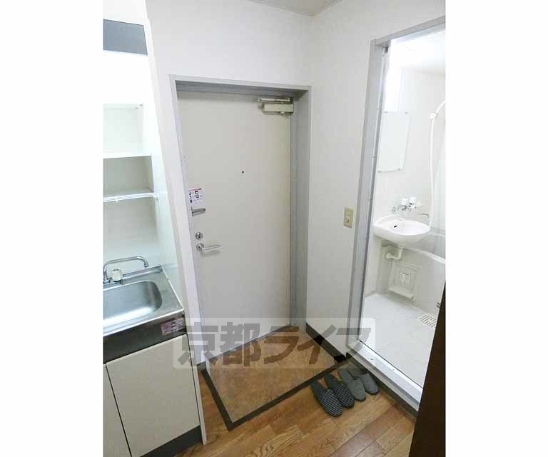 玄関　玄関です。