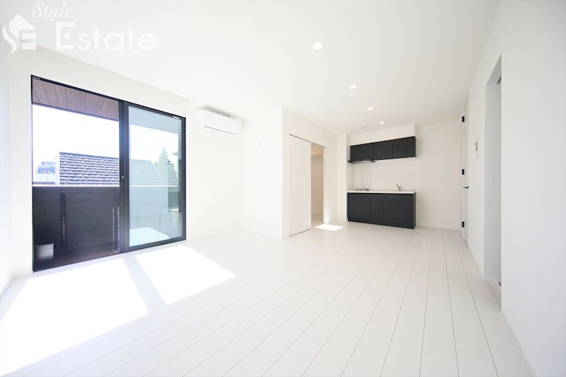 居室・リビング　同仕様内装