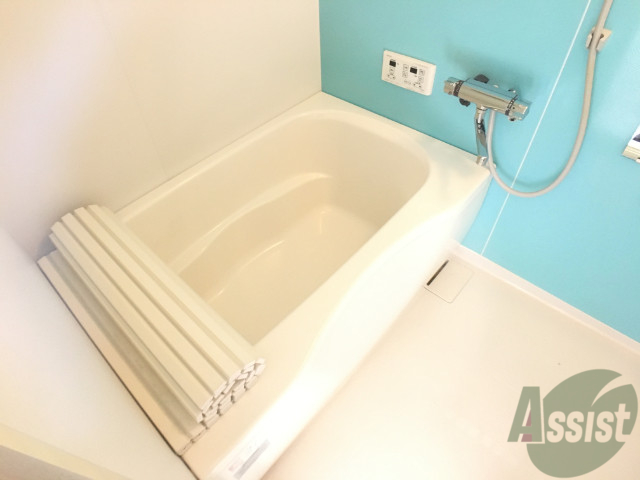 バス・シャワールーム　浴室は広めで、ゆったりできそうですよ～。