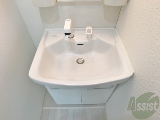 洗面設備　シャンプードレッサー。身支度はここでばっちり。