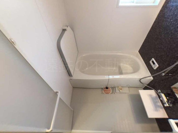 バス・シャワールーム　※間取り左右反転タイプの写真になります