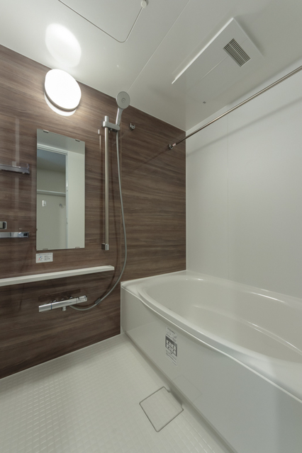 バス・シャワールーム　※写真は同タイプ住戸です。