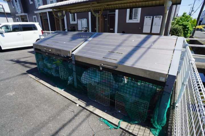 その他　ゴミ置き場（その他）まで0m