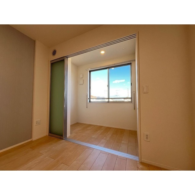 バルコニー　※サンルーム仕様