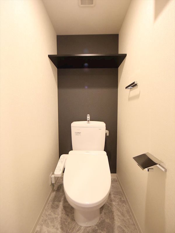 トイレ　温水洗浄暖房便座付トイレ