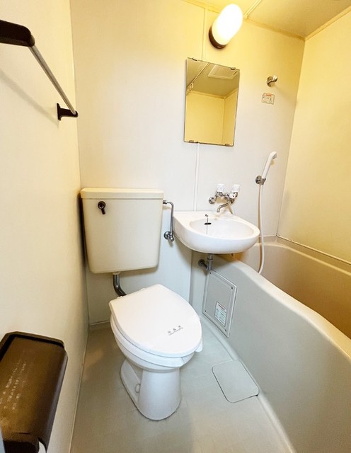 バス・シャワールーム