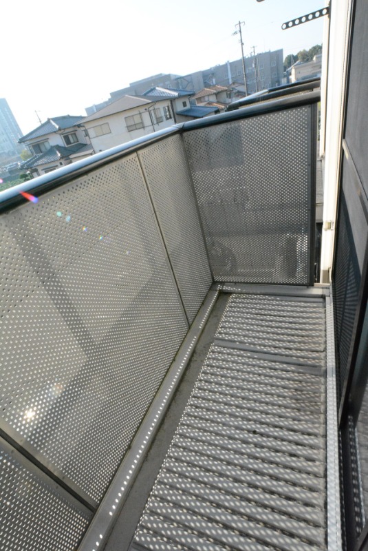 バルコニー　ベランダ東向き