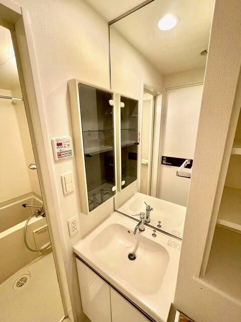 洗面設備　参考写真です