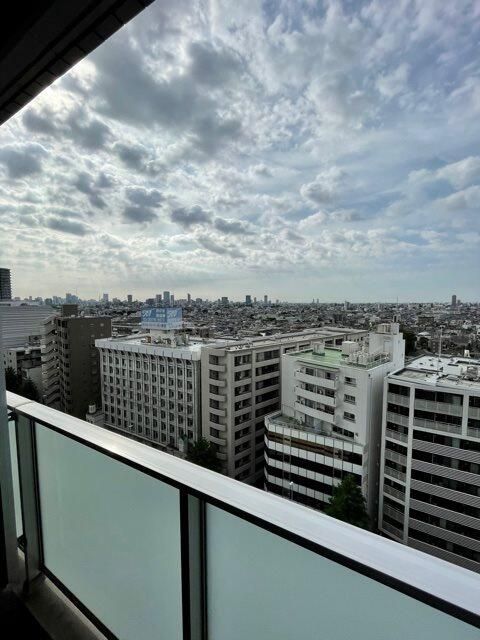 バルコニー　別タイプ部屋　参考写真です