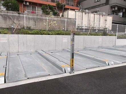 駐車場　空き状況はお問い合わせください