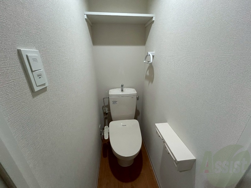 トイレ　こちらはトイレです。清潔感があり、安心して使用できます。