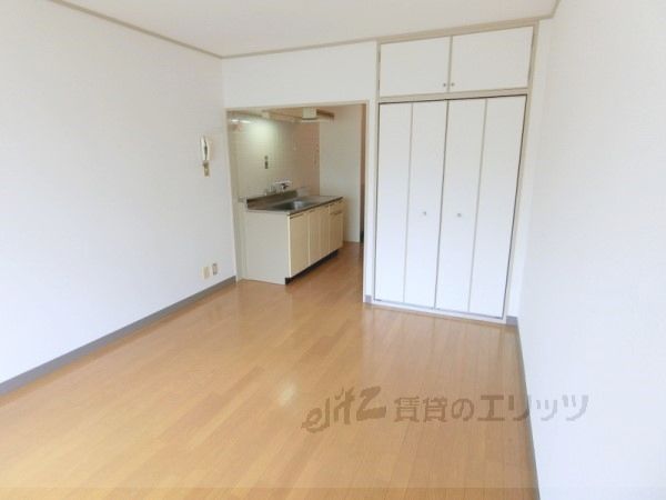 居室・リビング　洋室