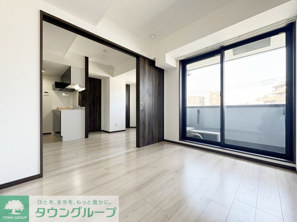 居室・リビング　現地待ち合わせ歓迎♪お問合せはタウンハウジングまで！