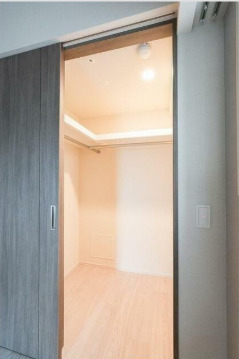 収納　ポール付きで使い勝手の良いクローゼット♪