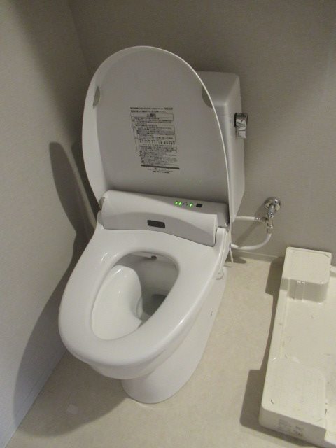 トイレ　トイレ