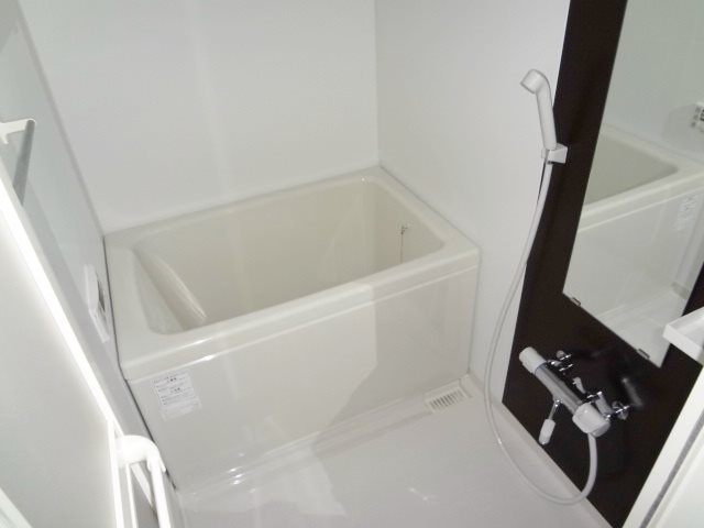 バス・シャワールーム　お風呂もきれいです☆