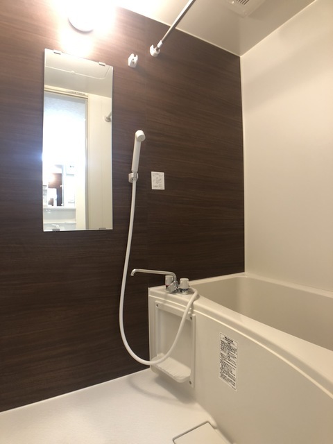 バス・シャワールーム　バスルーム