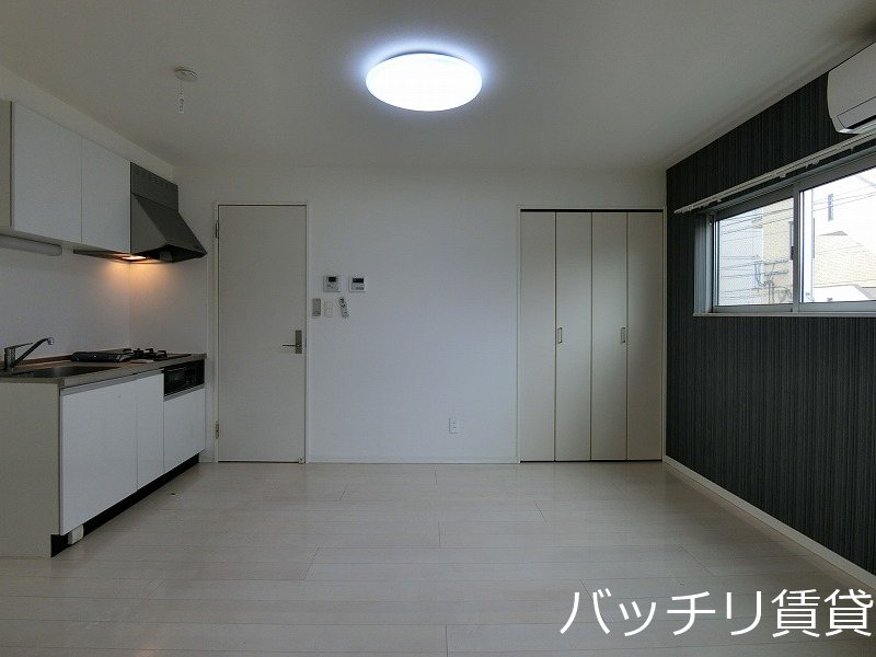 居室・リビング　同型タイプの為、現状を優先致します。