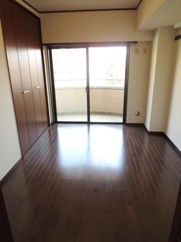 居室・リビング　★居室★日当たり良好★