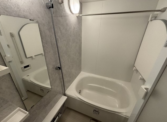 バス・シャワールーム　☆ゆったりくつろげるお風呂☆