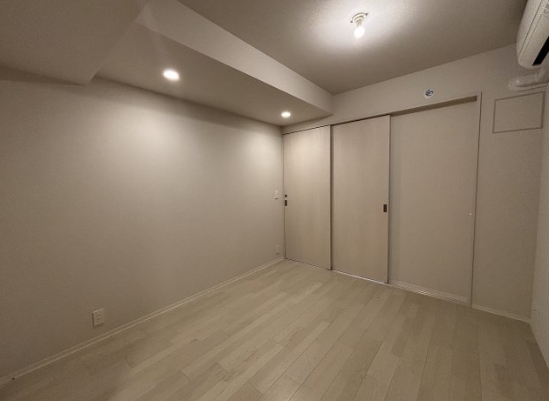 居室・リビング　☆明るい洋室☆