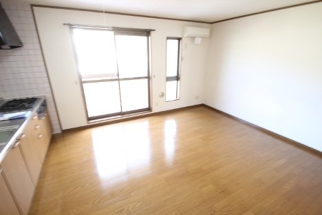 居室・リビング　別号室の写真です