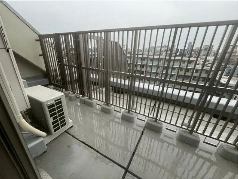 バルコニー　バルコニー