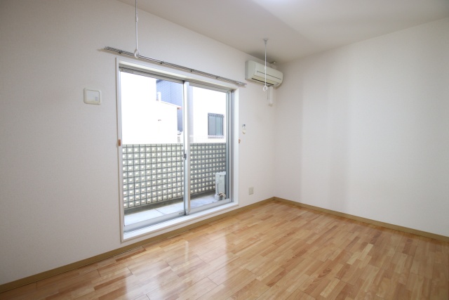 居室・リビング　※別室の参考写真の為、現況優先です。