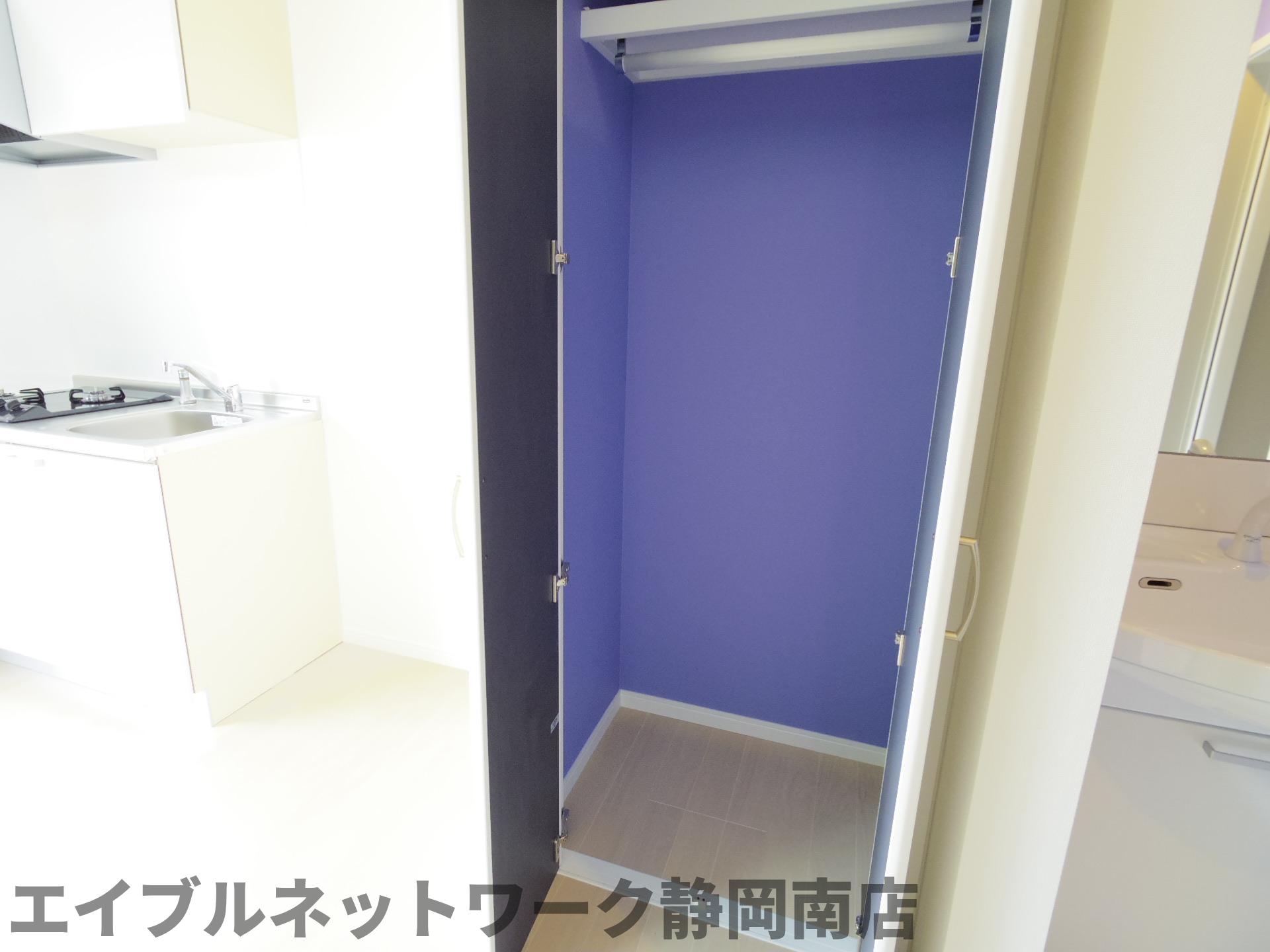 収納　ロング丈のコートもバッチリ収納◎