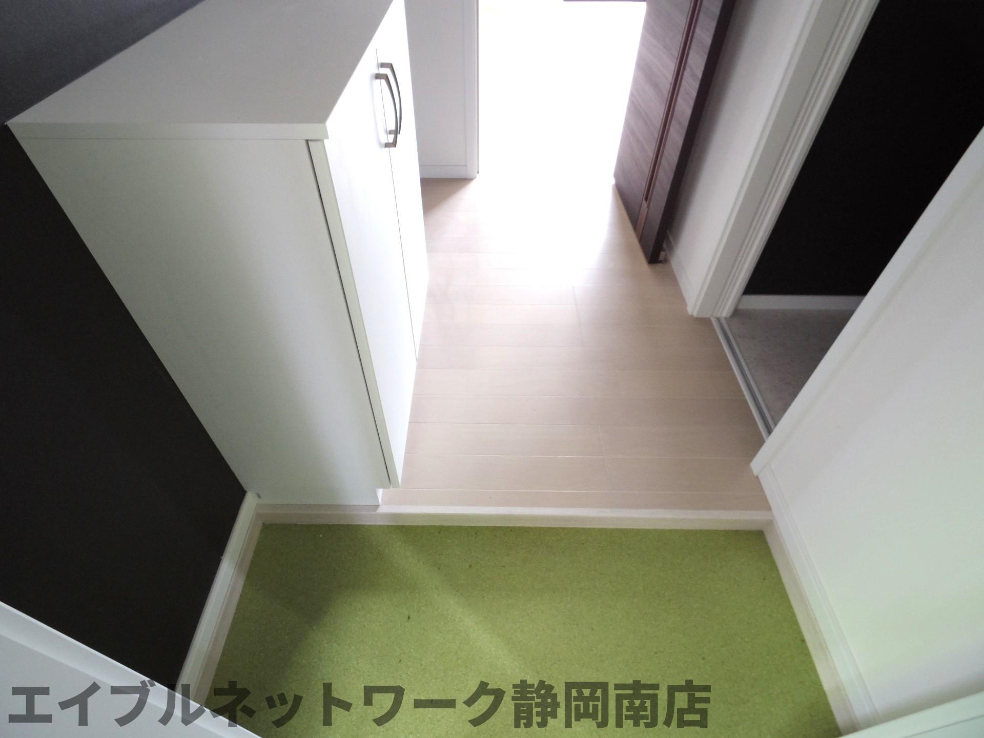 玄関　シューズボックスあり