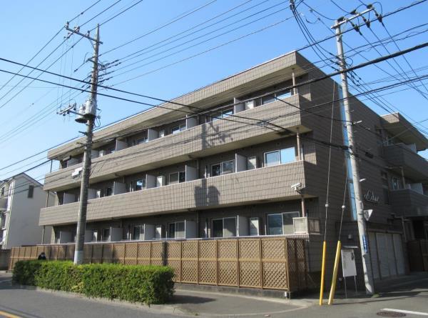 建物外観　外観は落ち着いています