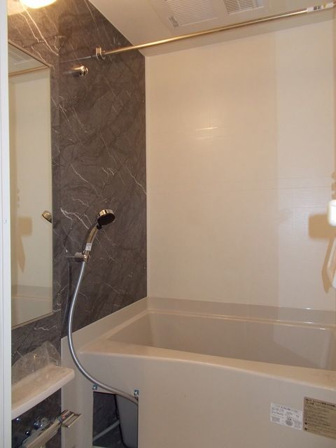 バス・シャワールーム　☆ゆったりくつろげるお風呂☆