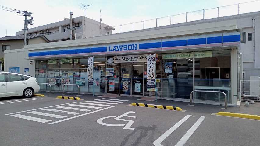 コンビニ　ローソン春日桜ヶ丘六丁目店（コンビニ）まで423m