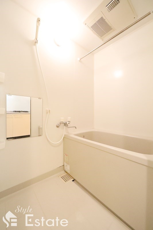 バス・シャワールーム　バスルーム