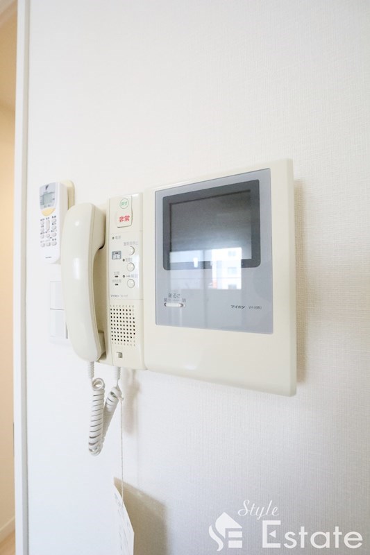 セキュリティ　モニター付きインターホン