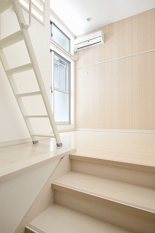 その他設備　エアコン付き