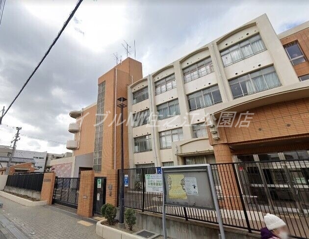 中学校　大阪市立鶴見橋中学校（中学校）まで920m