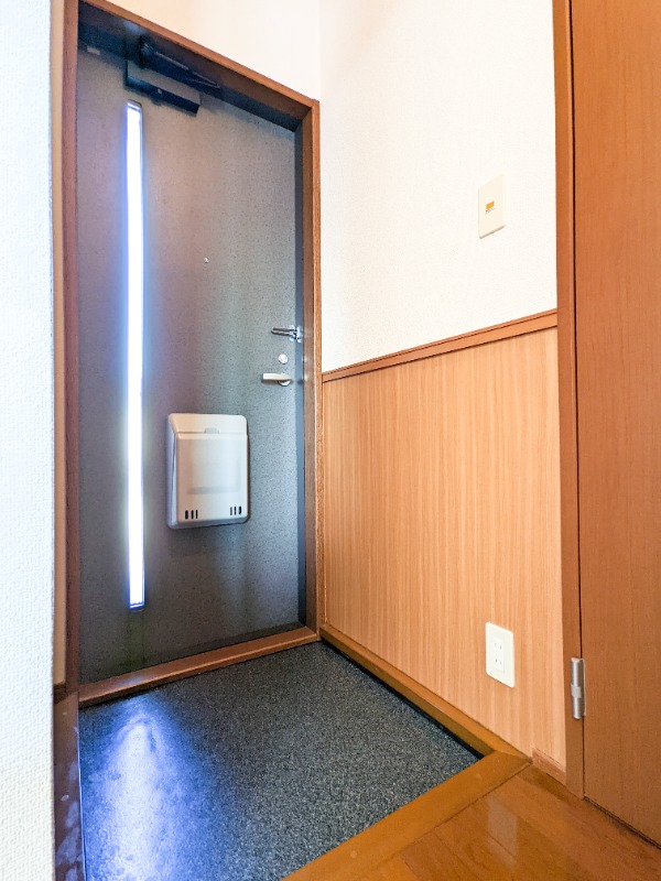 玄関　図面と現状に相違がある場合には現状を優先