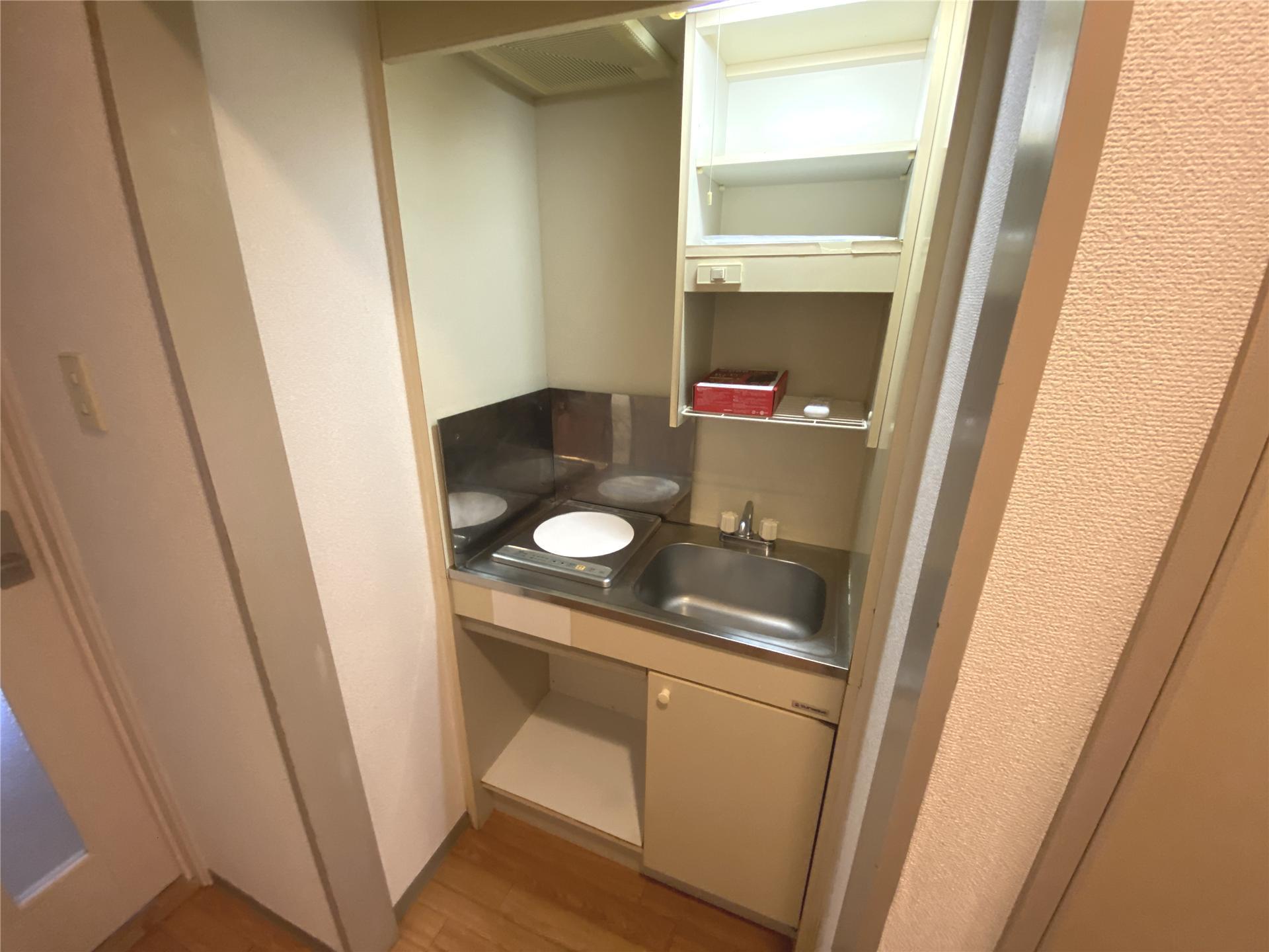 キッチン　１口ＩＨクッキングヒーター付きキッチンです