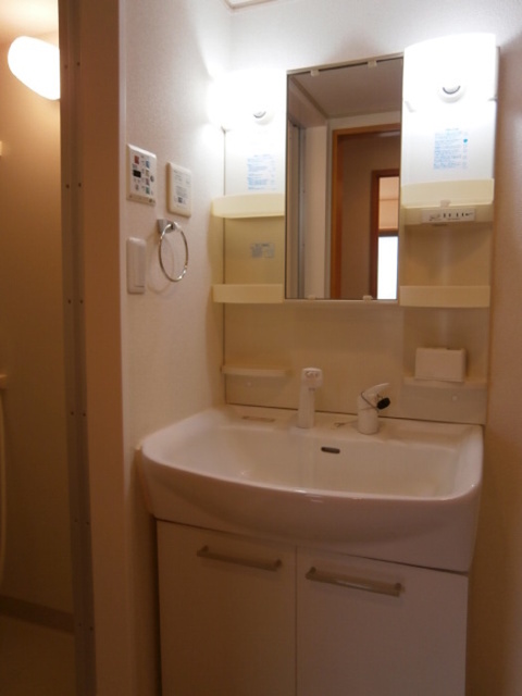 洗面設備　洗髪洗面化粧台