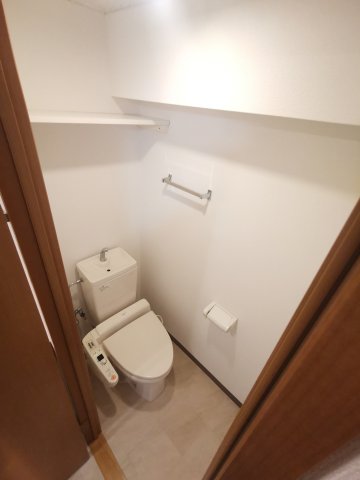 トイレ　同タイプ室内写真