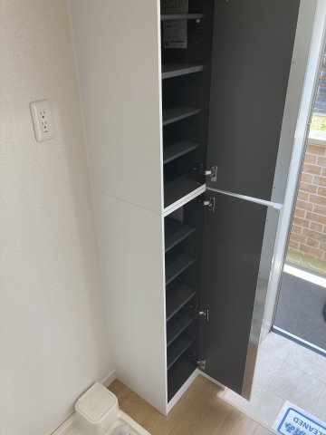 収納　すっきり片付くシューズボックス